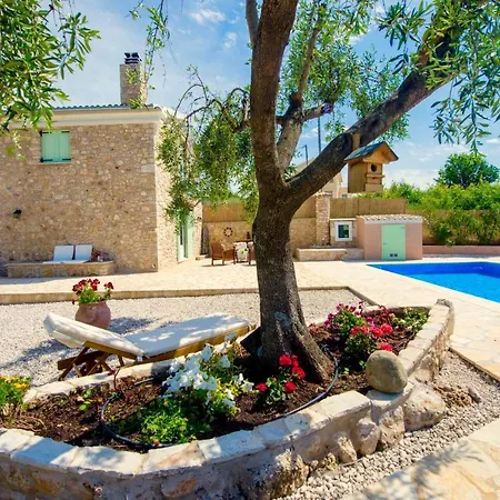 Villa Siorra Anjelina