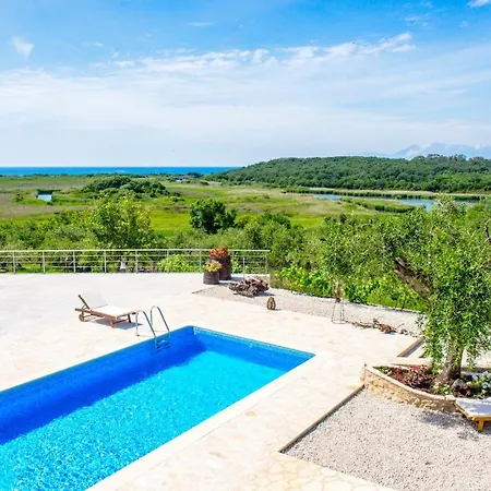 Siorra Anjelina Villa Acharavi (Corfu)